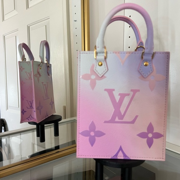 Louis Vuitton Petit Sac Plat - Picture 2 of 3